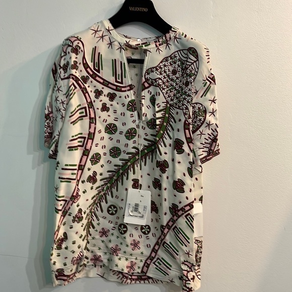 NWT Valentino Short Sleeve Safari Keyhole cutout Top Size 6 - Picture 1 of 12